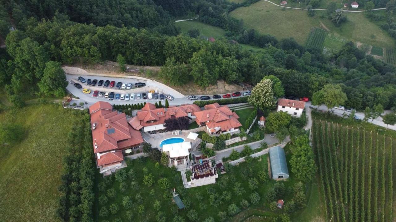 Lux Smestaj Ivanjicki Konaci Ivanjica Bagian luar foto