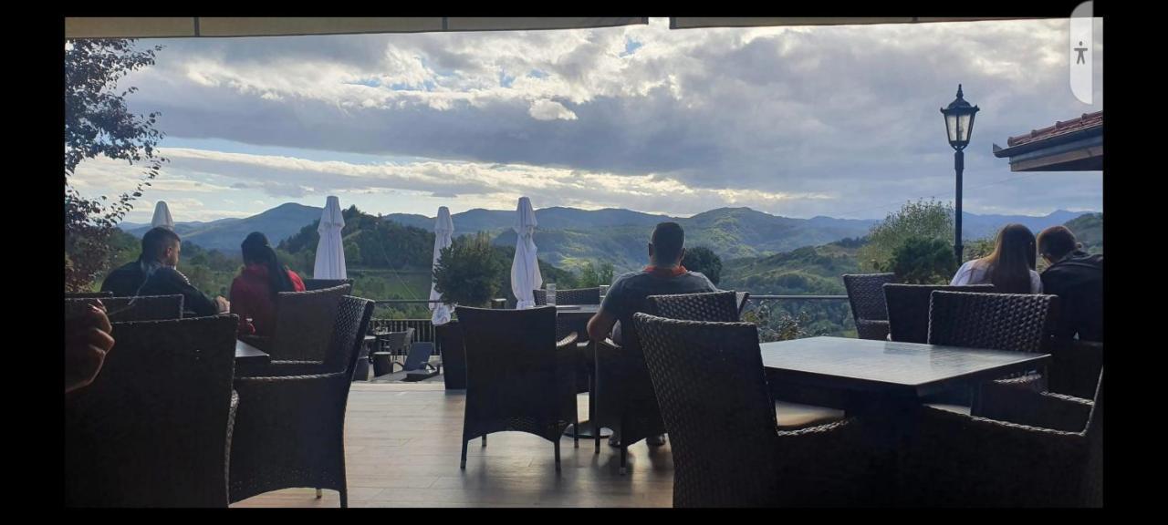Lux Smestaj Ivanjicki Konaci Ivanjica Bagian luar foto